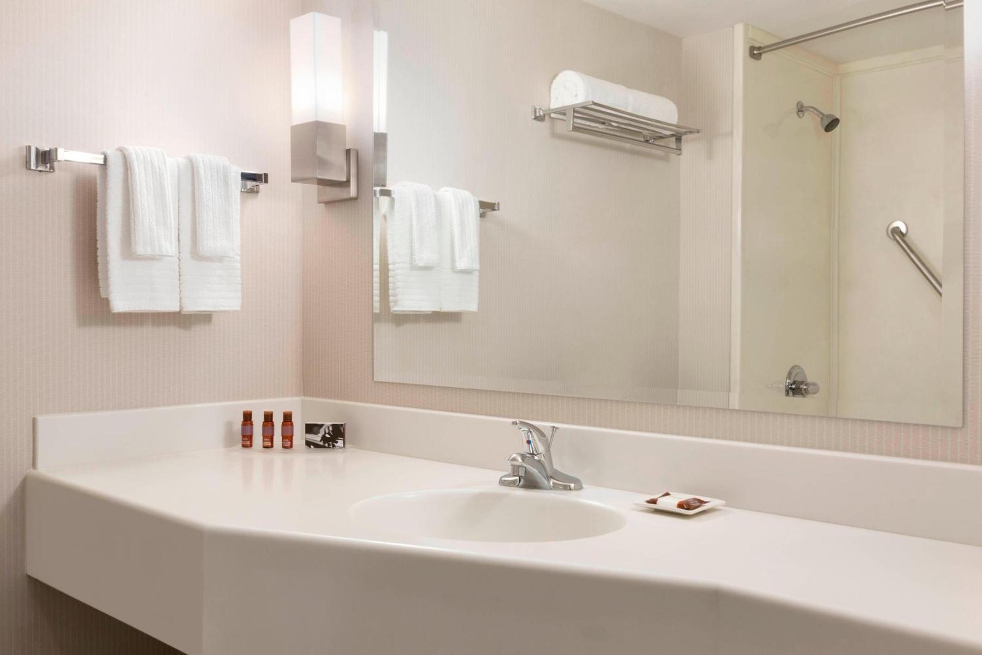 Delta Hotels By Marriott Saint John Zimmer foto